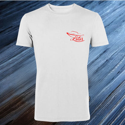 Lotos Sportboot Premium Shirt White Herren mit rotem Lotos Logo auf Brusthöhe vorne rechts.