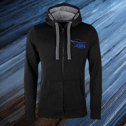Lotos Sportboot Premium Hoodie Sweat Jacke Black Herren mit blauem Lotos Logo auf Brusthöhe vorne rechts.