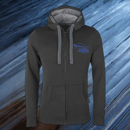 Lotos Sportboot Premium Hoodie Sweat Jacke Dark Grey Herren mit blauem Lotos Logo auf Brusthöhe vorne rechts.