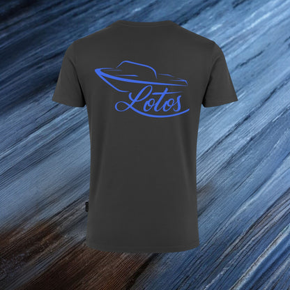 Lotos Sportboot Premium Shirt Dark Grey Herren mit blauem Lotos Logo auf der Rückseite.
