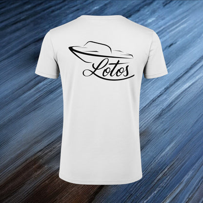 Lotos Sportboot Premium Shirt White Herren mit schwarzem Lotos Logo auf der Rückseite.