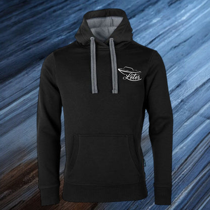 Lotos Sportboot Premium Hoodie Black Unisex mit weißem Lotos Logo auf Brusthöhe vorne rechts.