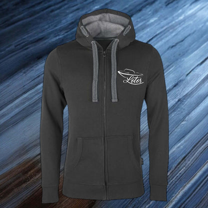 Lotos Sportboot Premium Hoodie Sweat Jacke Dark Grey Herren mit weißem Lotos Logo auf Brusthöhe vorne rechts.