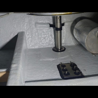 Ruderkokker Lotos DDR Sportboot, im eingebautem Zustand.